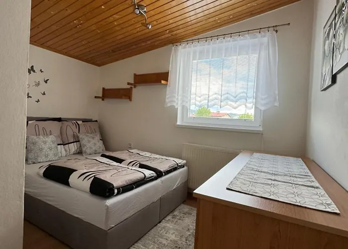 3-izbovy Dom V Kludnej Lokalite 別荘 Spišská Belá