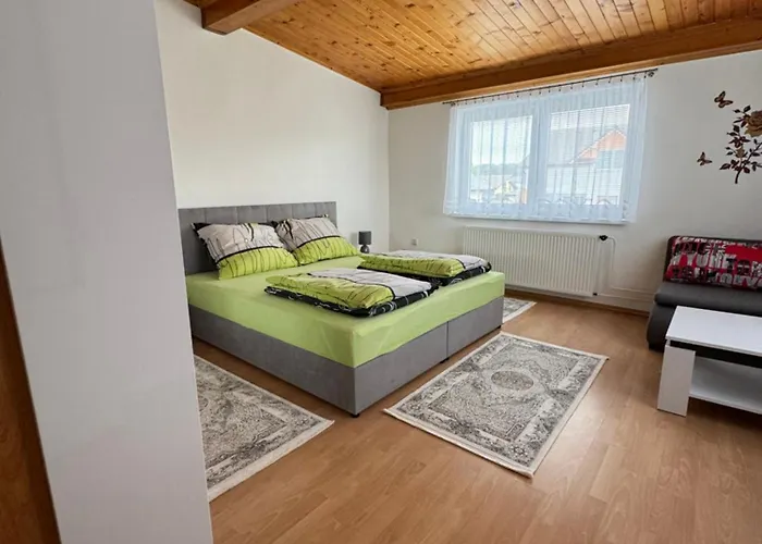 Prázdninový dům 3-izbovy Dom V Kludnej Lokalite